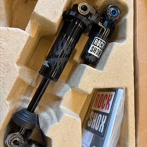 리어샥 락샥 슈퍼디럭스 얼티메이트 DH 24년식 225-75 mtb, 풀샥, 다운힐