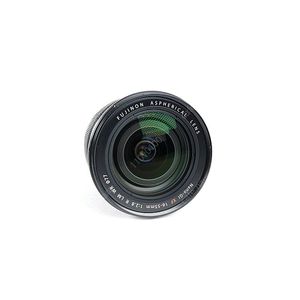 후지 XF16-55 1:2.8, XF56mm 1.2, XF8mm 1:3.5, 고독스 V860 III (후지용), 고독스 X-Pro II (후지용)
