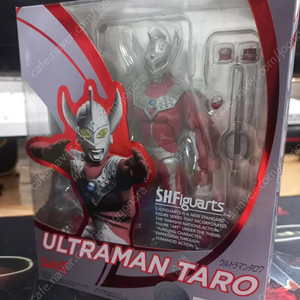 shf 울트라맨 타로 팝니다.