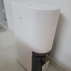 LG ThinQ 제습기 DQ134MWEC 신형모델 팝니다