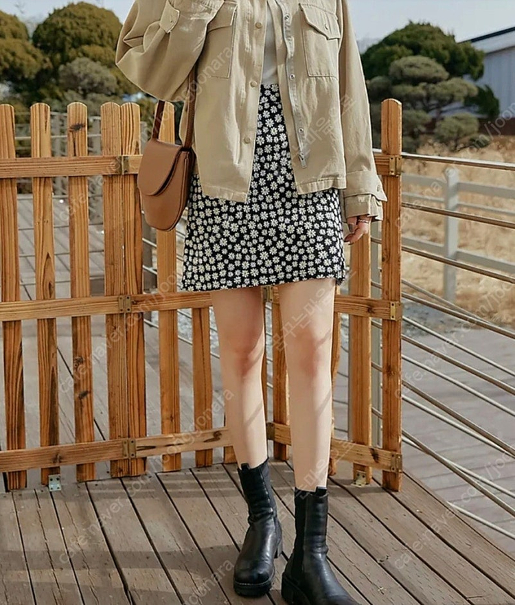 커먼유니크 플라워 슬릿 스커트 이미지