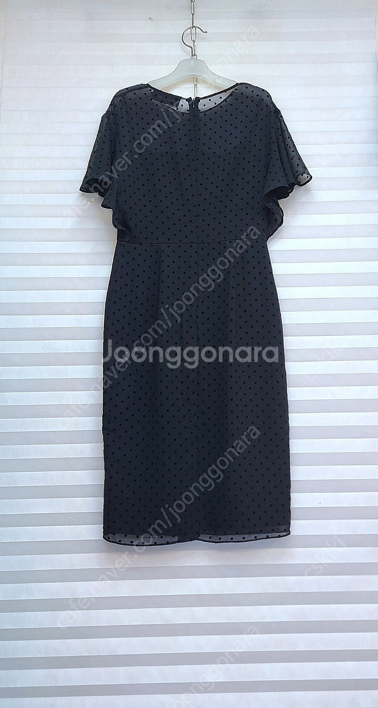 모조에스핀> 도트 쉬폰 시스루 원피스(639천원)--3