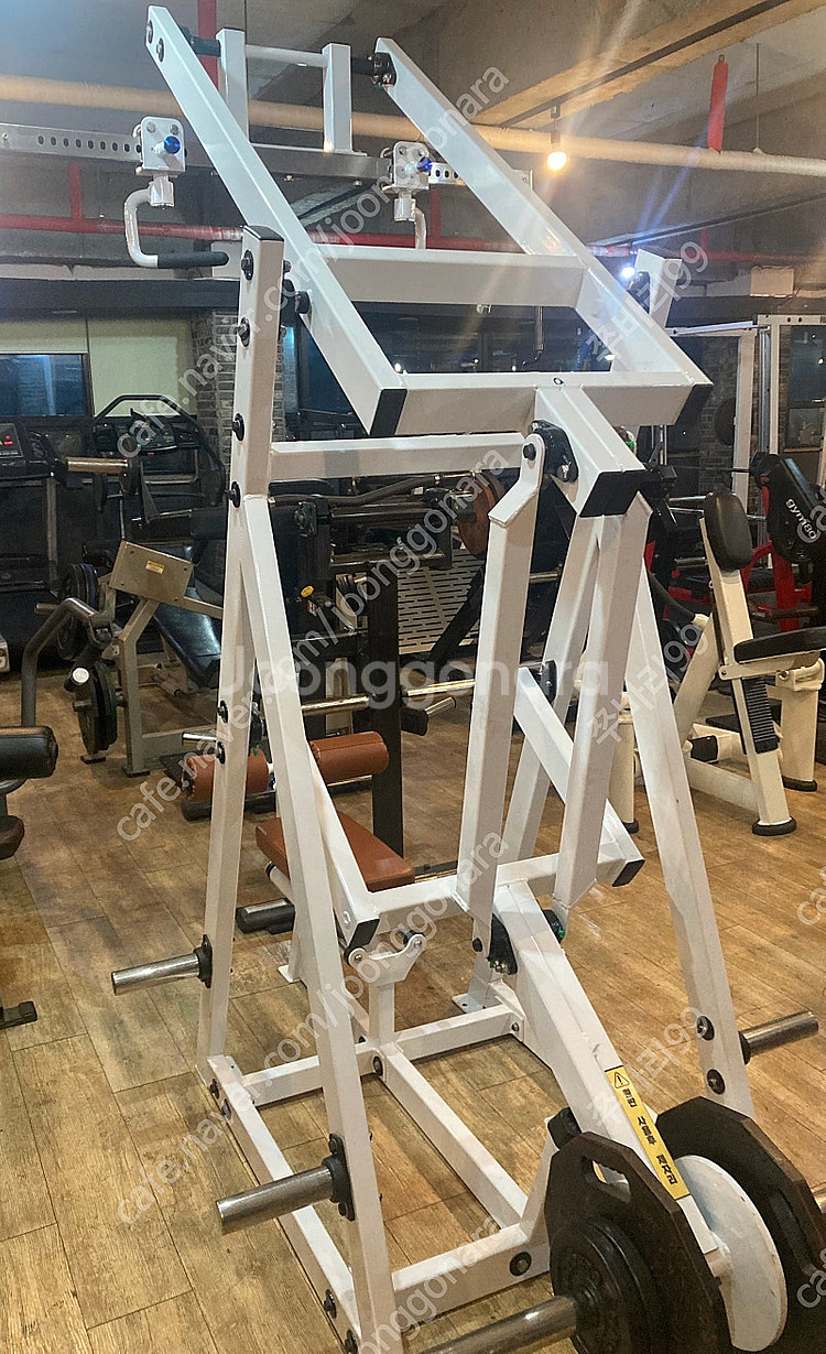 헬스머신 판매합니다. 풀다운머신, 힙스쿼트머신--0