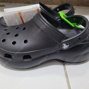 크록스 클래식 206750-001