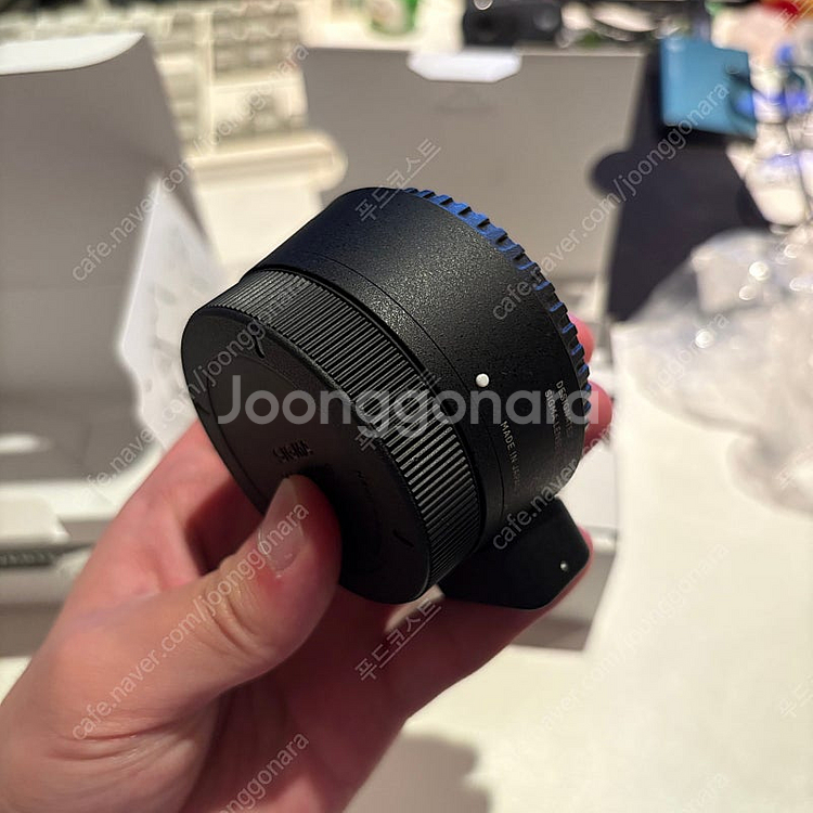 시그마 MC-21 EF-L 마운트 컨버터입니다.--1