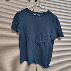 [새상품] ZARA 자라 검정 블랙 반팔 티셔츠 (S)