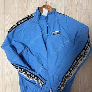 아디다스 바람막이