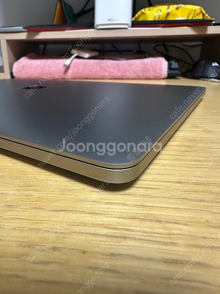 2018 15인치 맥북프로 고급형 판매합니다. (배터리...--2