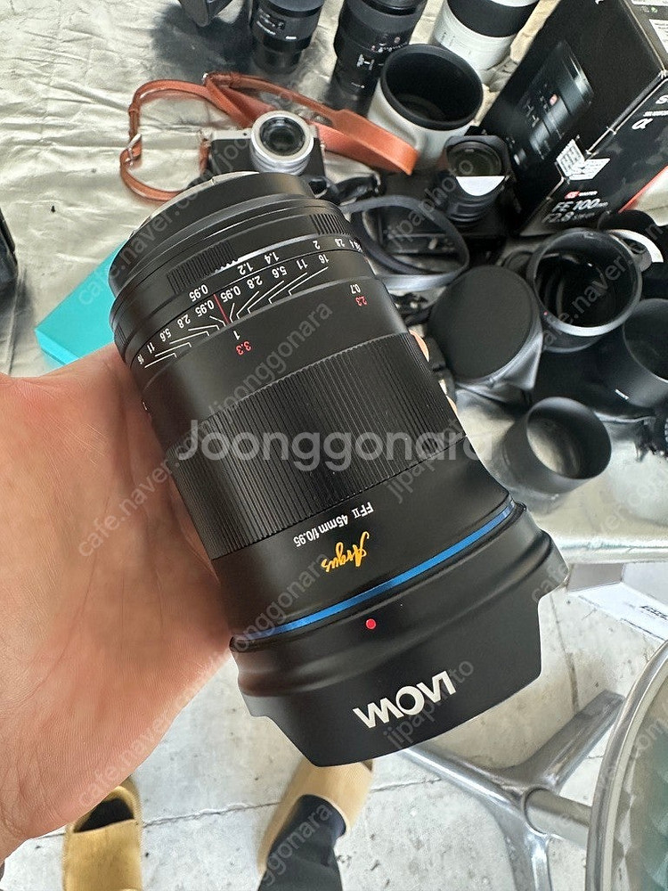 LAOWA 라오와 45mm f 0.95 / A급 풀박 ...--0