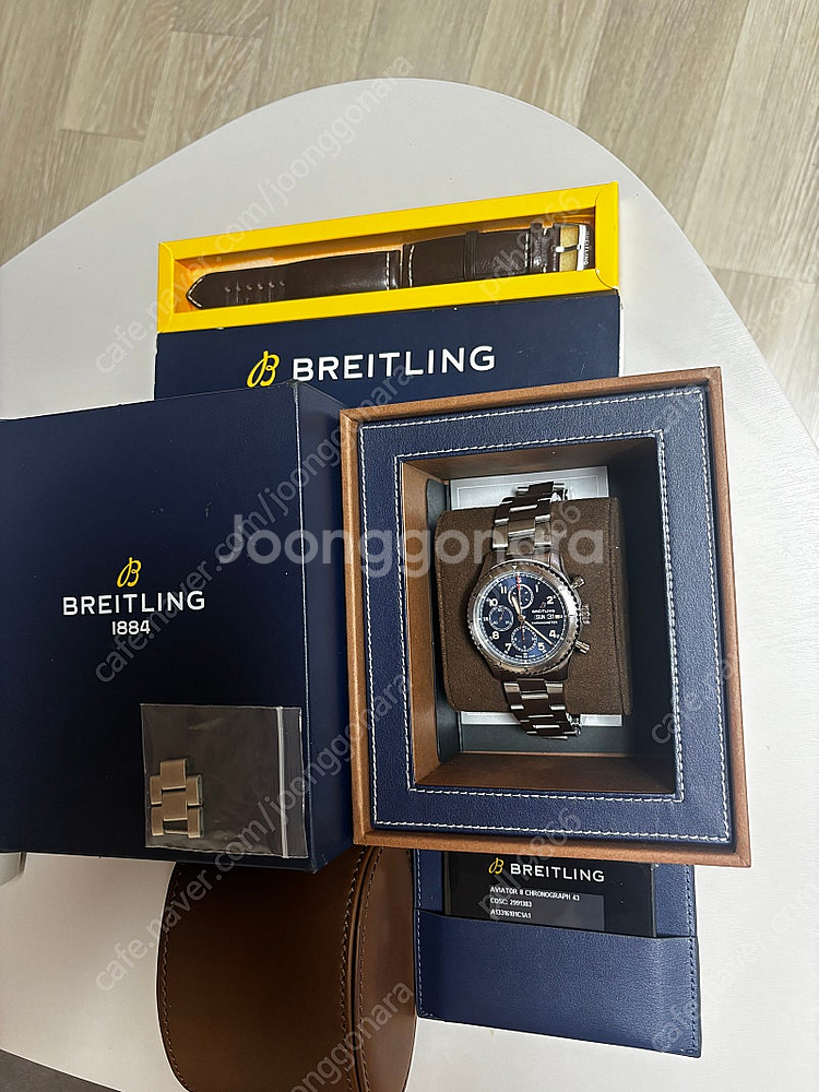 브라이틀링 에비에이터8 크로노--0