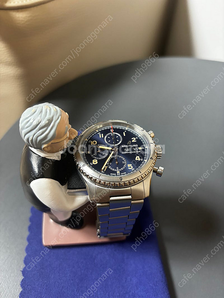 브라이틀링 에비에이터8 크로노--1