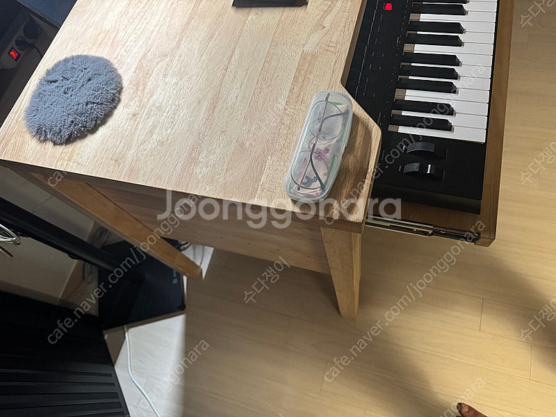 누스 미디데스크 책상 판매 합니다.--1