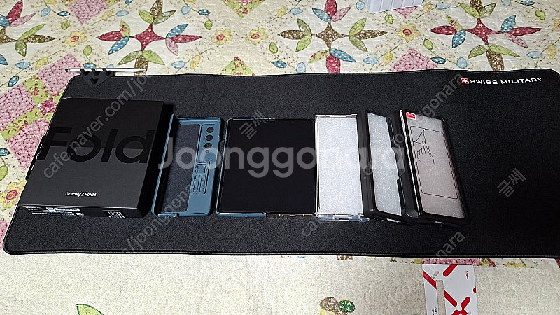 삼성 AS 1년 남은 갤럭시Z폴드4 / 256GB--0