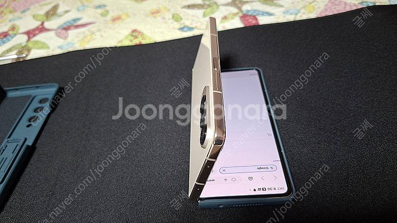 삼성 AS 1년 남은 갤럭시Z폴드4 / 256GB--4