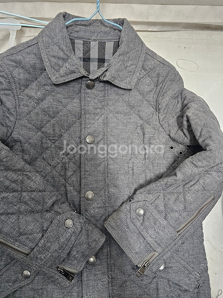 버버리 키즈 다이아 퀄팅자켓 회색 사이즈 10y 140cm--2