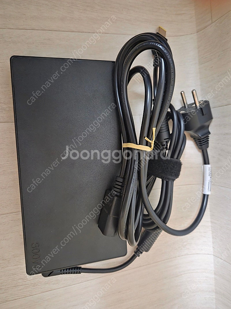 [6만원] 레노버 리전 정품 300W 충전기--0