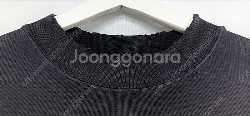 [S]발렌시아가 테이프 타입 로고 반팔 티셔츠 페이디드...--4