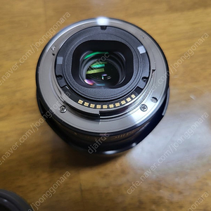 소니 크롭 렌즈 sel35f18 렌즈 35mm f1.8 팝니다.