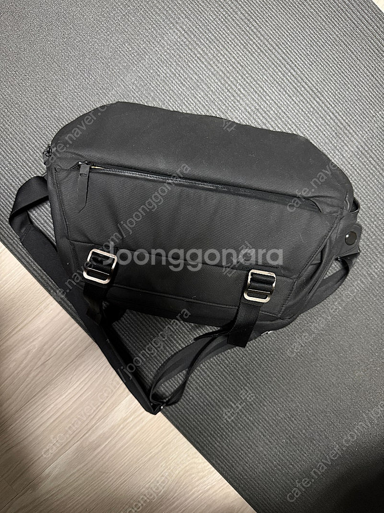 픽디자인 에브리데이 슬링백 10L 차콜--0