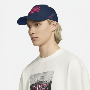 NIKE 나이키 빈티지 초레어 헤리티지86 네이비/핑크 레터링 볼캡 모자 (남녀공용)