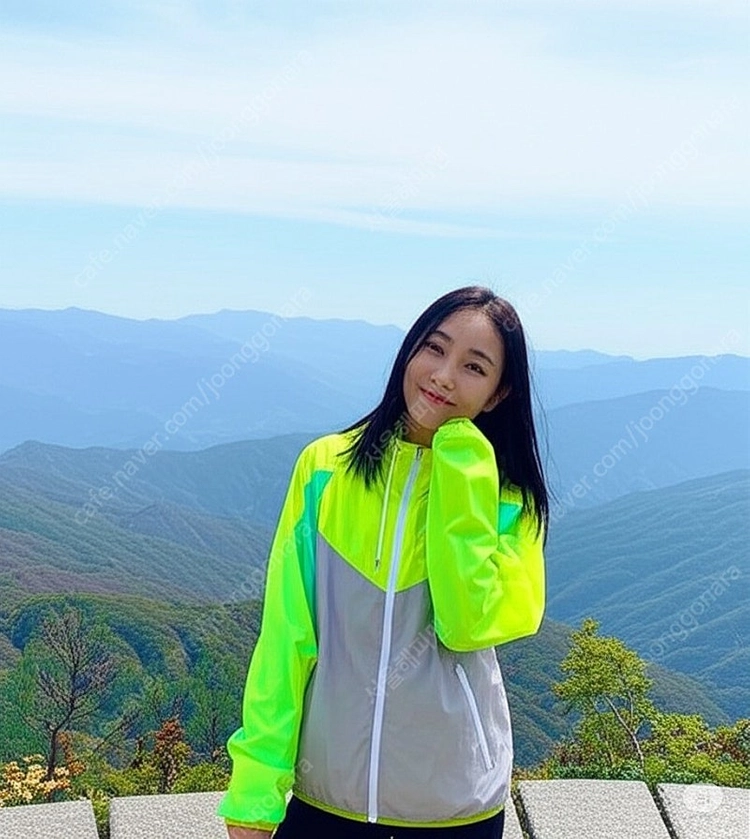 NIKE 나이키 여성 형광노랑/그린 경량 바람막이 남녀공용 윈드브레이커 자켓 S 90사이즈 이미지