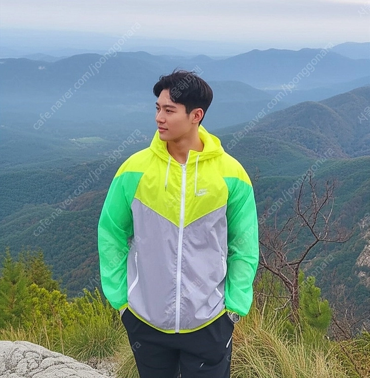 NIKE 나이키 여성 형광노랑/그린 경량 바람막이 남녀공용 윈드브레이커 자켓 S 90사이즈 이미지