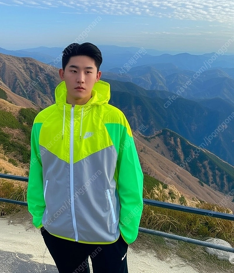 NIKE 나이키 여성 형광노랑/그린 경량 바람막이 남녀공용 윈드브레이커 자켓 S 90사이즈 이미지
