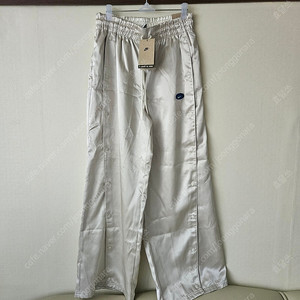 나이키 여성 와이드팬츠 서카 96 M사이즈