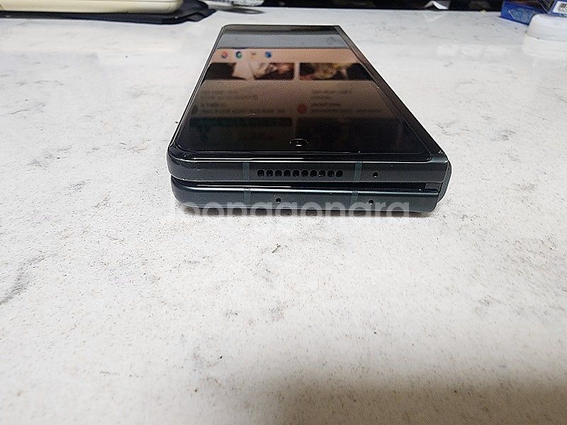 갤럭시 Z플립3 256g--7