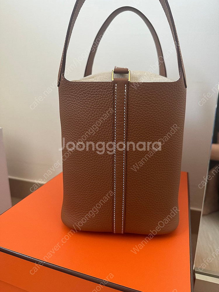 에르메스 가방 피코탄 22 골드 금장(골금) 새상품--0