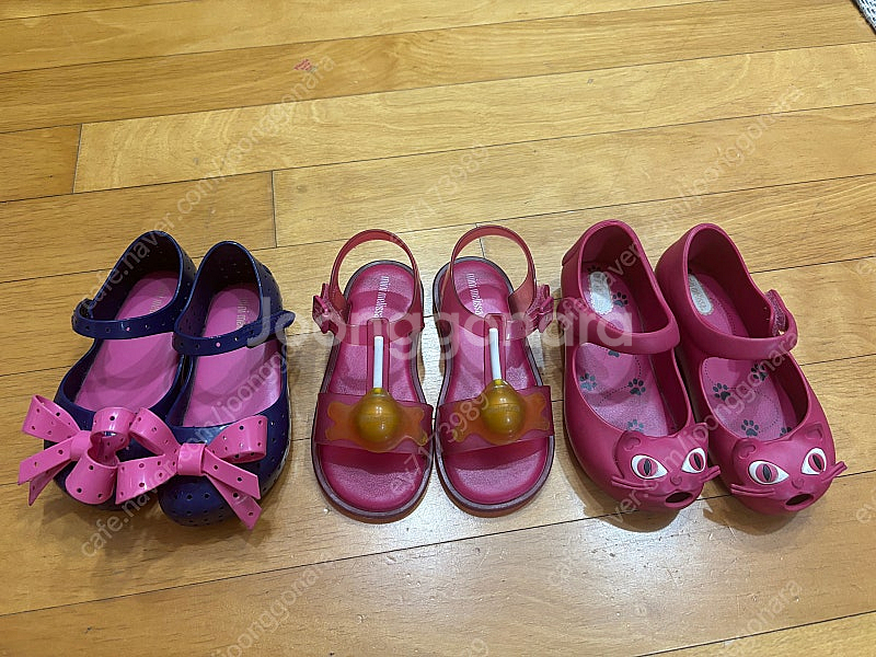 미니멜리사 usa9,usa10 일괄가격 ( 고양이샌들은 나눔)--0