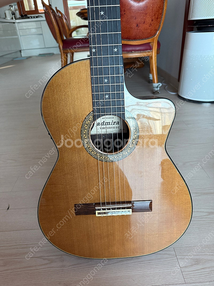 어드미라 Admira Virtuoso EC 수제 기타--4