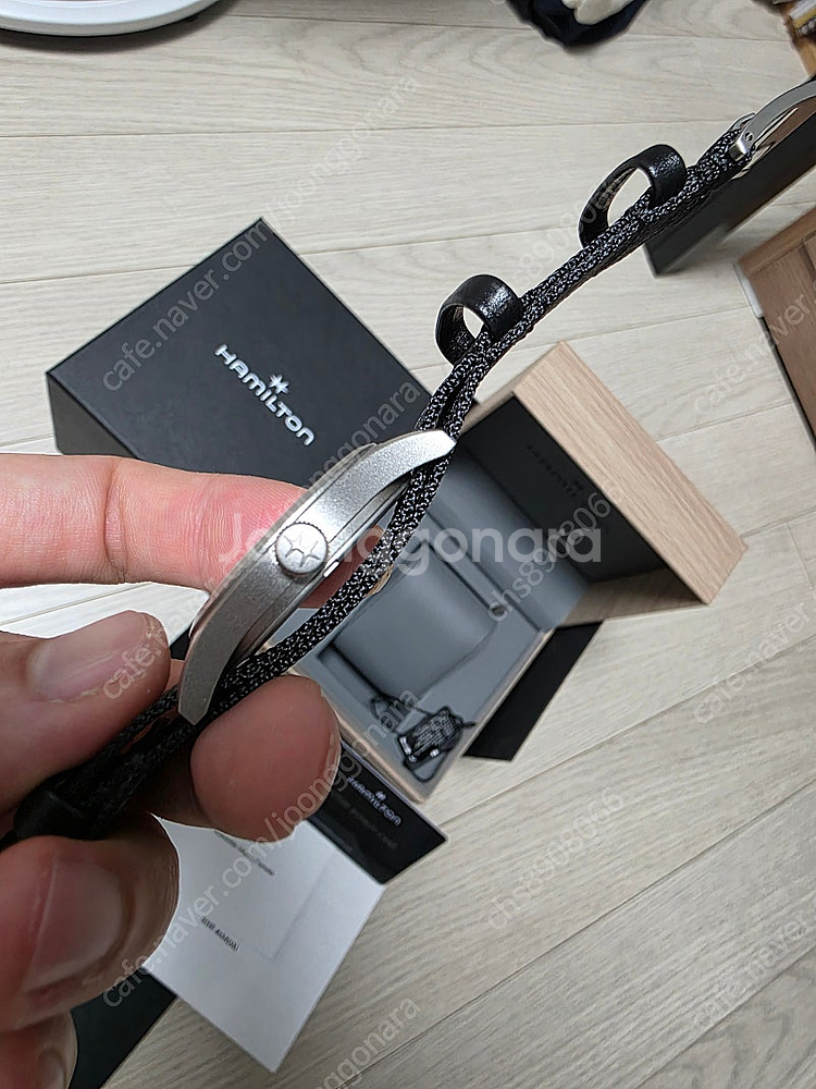 해밀턴 카키필드 쿼츠 33mm--3