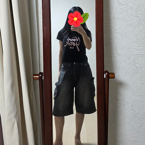 제너럴아이디어 크롭 반팔티