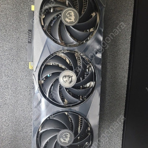 MSI Geforce RTX4070 Super 3팬 삽니다.