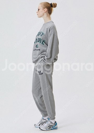 럭키마르쉐 엠블럼 조거 팬츠 사이즈 S--1