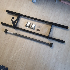 불사조 문틀 철봉