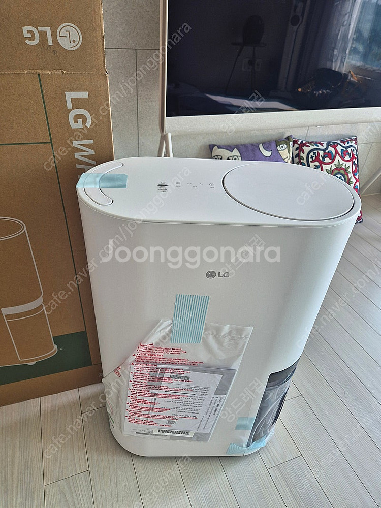 LG휘센 오브제컬렉션 제습기23L+건조기케이스 팝니다--0