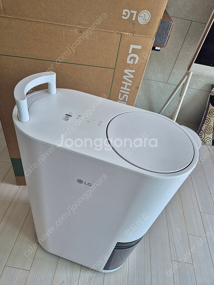 LG휘센 오브제컬렉션 제습기23L+건조기케이스 팝니다--3