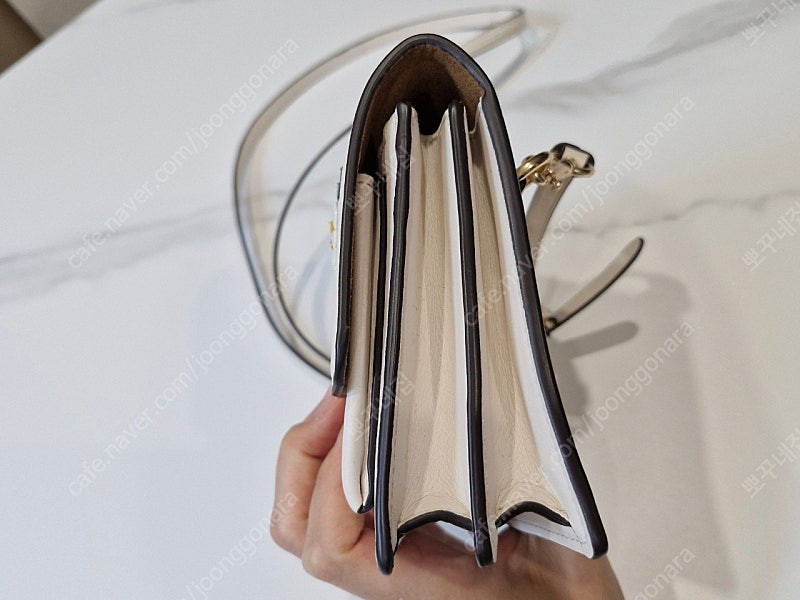 코치 데이지자수가방 이미지