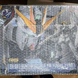 RG 뉴 건담 더블핀판넬