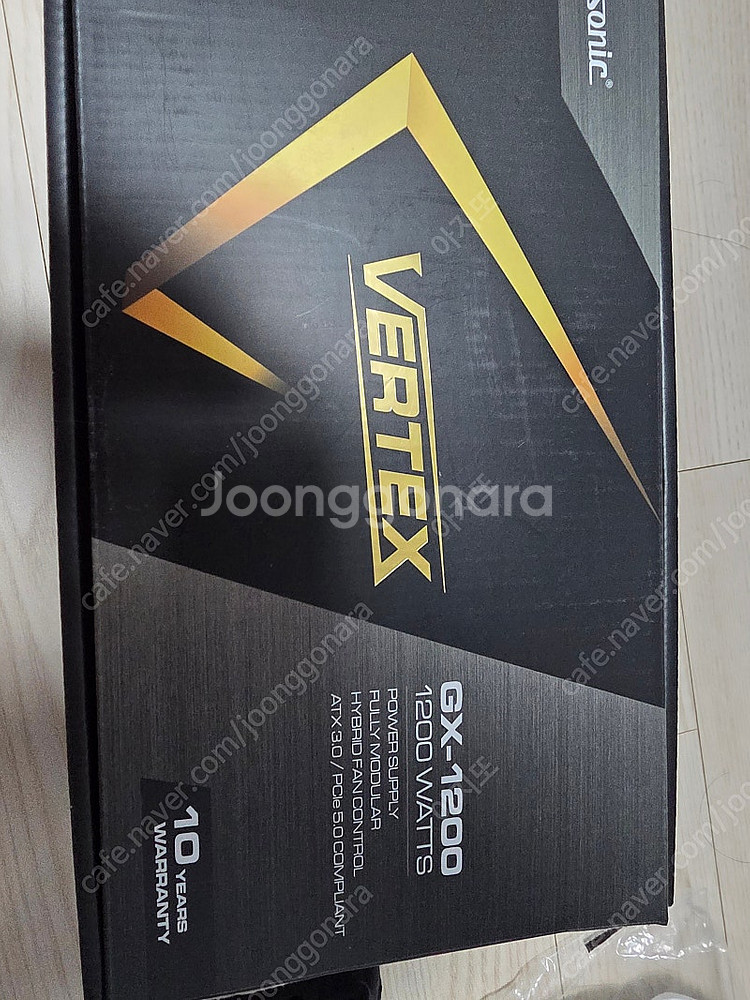 시소닉 버텍스 1200w 골드80 팝니다.--1