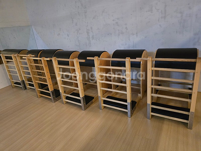 인투 캐포머, 바렐, 체어 판매합니다--0