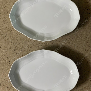 (미사용) 로얄코펜하겐 화이트 플루티드 하프레이스 오블롱접시 22cm 2개 판매합니다.