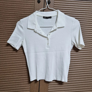 [새상품&드라이클리닝완료] ZARA 자라 반팔 니트 흰색 골지 카라 폴로티 (M)