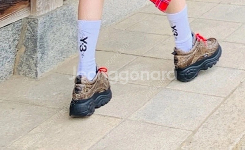 버팔로런던 x 꼼데가르송 준야 와타나베 콜라보 스니커즈...--7