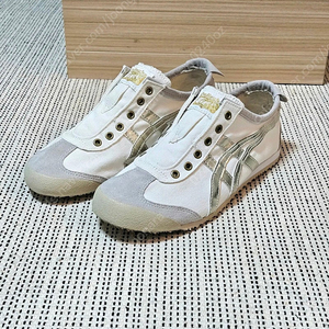 오니츠카타이거 멕시코66