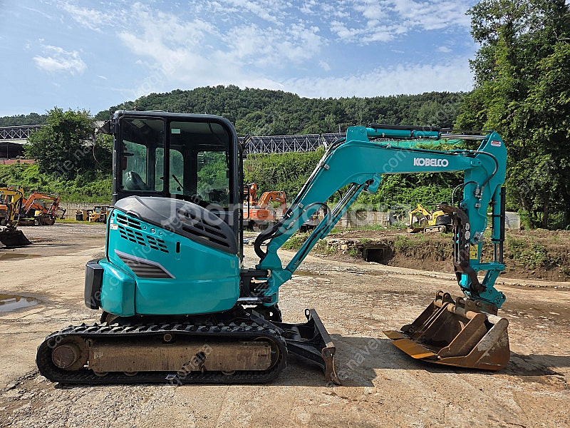 코벨코 캐빈형 035급 미니굴삭기 SK35 2021년 ...--2
