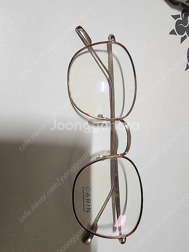 카린 안경테 판매합니다--0