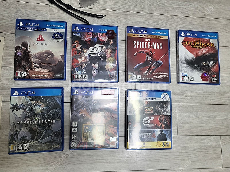 플스4, VR, 게임DVD 등등 포함 셋트 판매합니다....--8